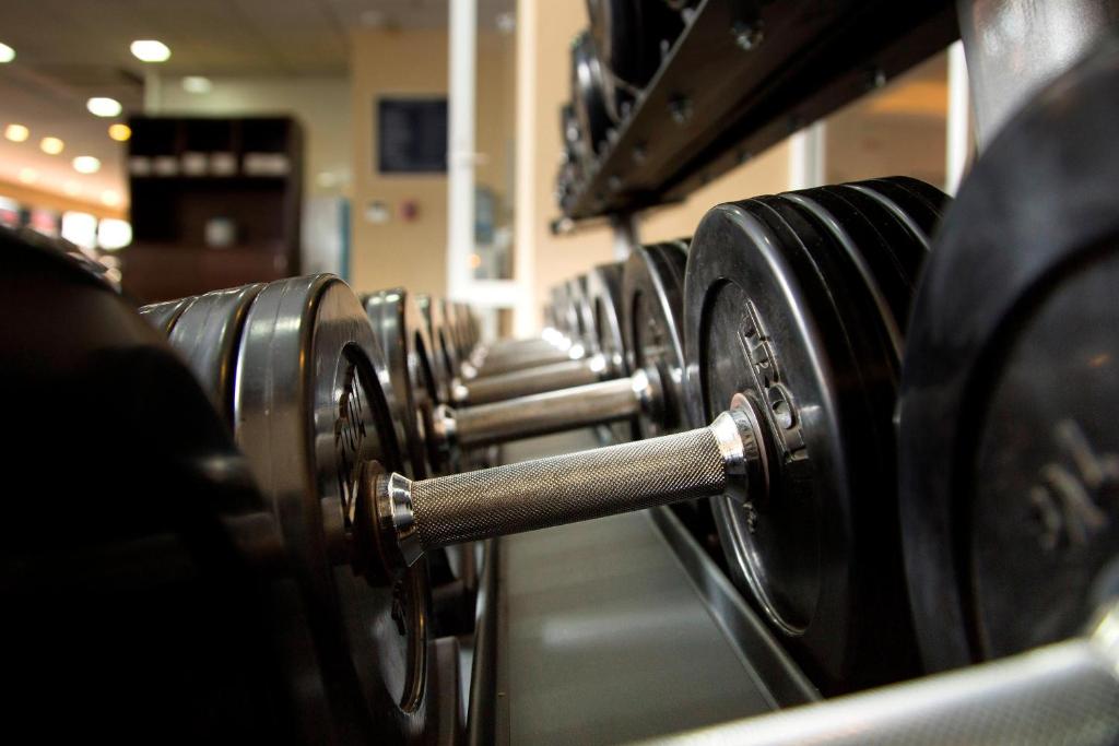 Fitness centrum a/nebo fitness zařízení v ubytování Four Points by Sheraton Queretaro Norte