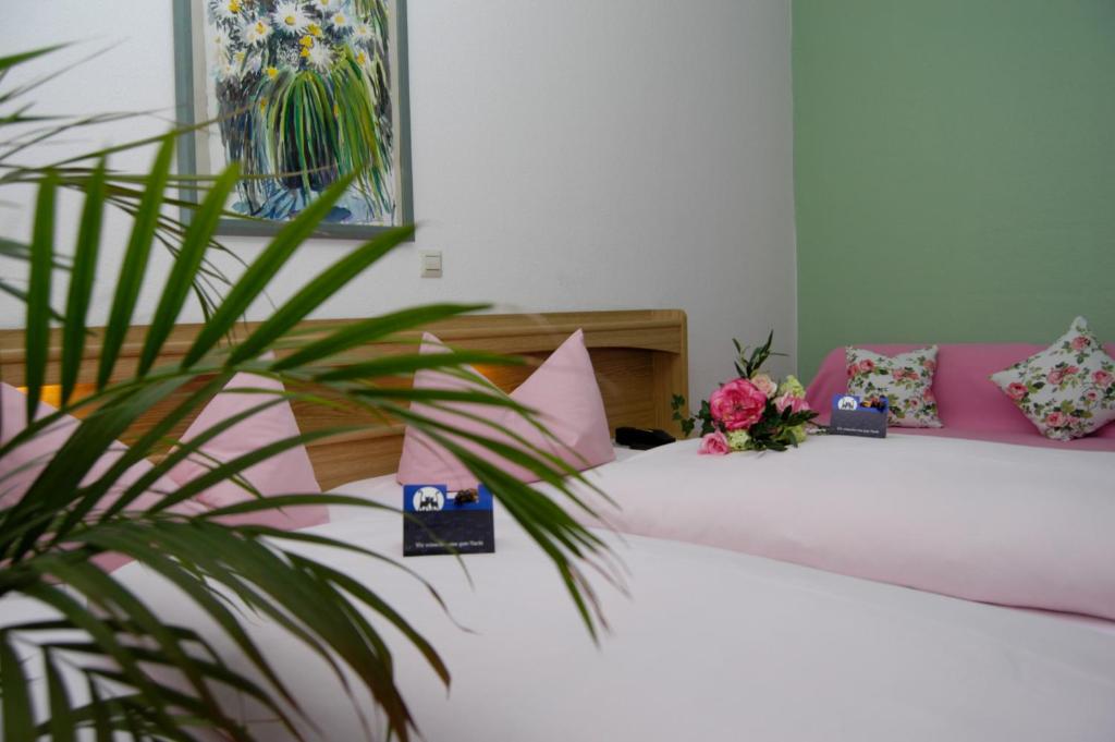 Hotel Karlshof - Triple Room