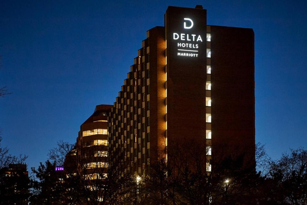Delta Hotels by Marriott Toronto Mississauga - Resim 8