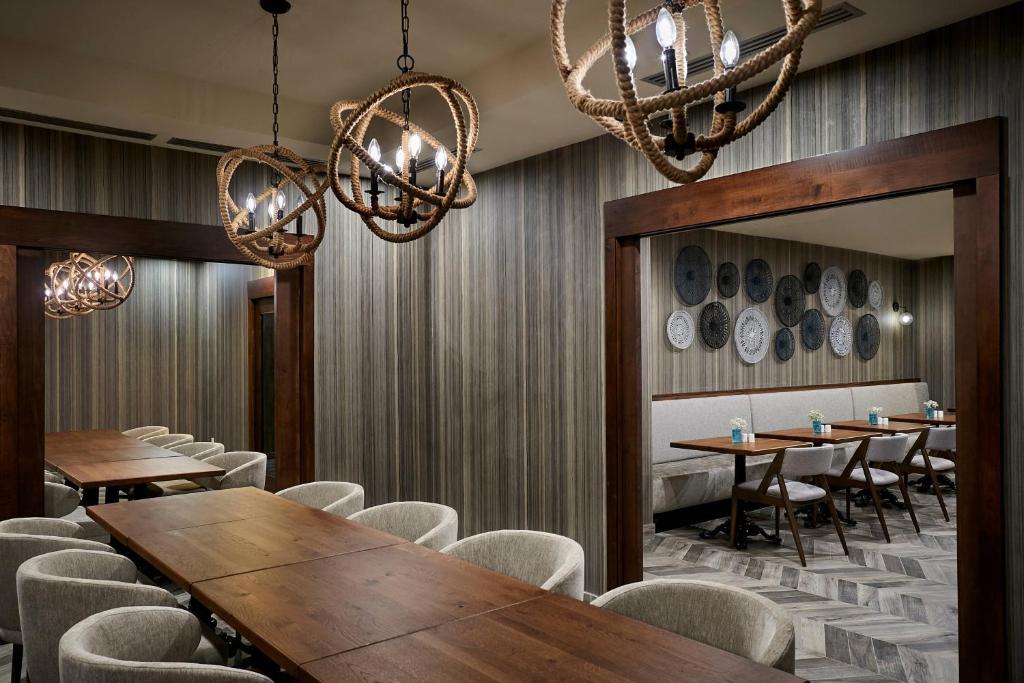 Delta Hotels by Marriott Toronto Mississauga - Resim 40