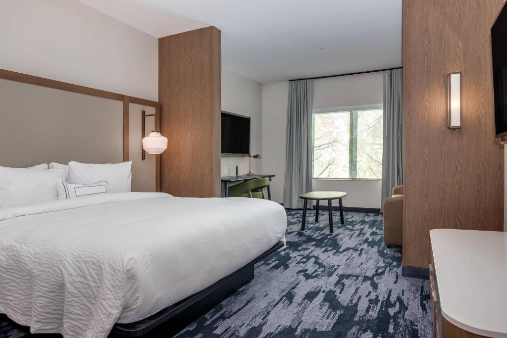 Fairfield Inn & Suites by Marriott San Jose North/Silicon Valley photo