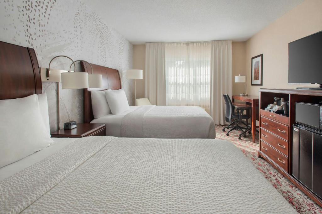 Fairfield Inn & Suites by Marriott Great Barrington Lenox/Berkshires photo