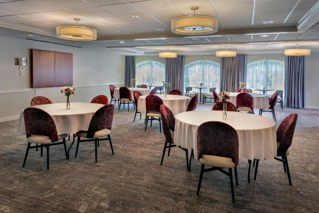 Fairfield Inn & Suites by Marriott Great Barrington Lenox/Berkshires photo