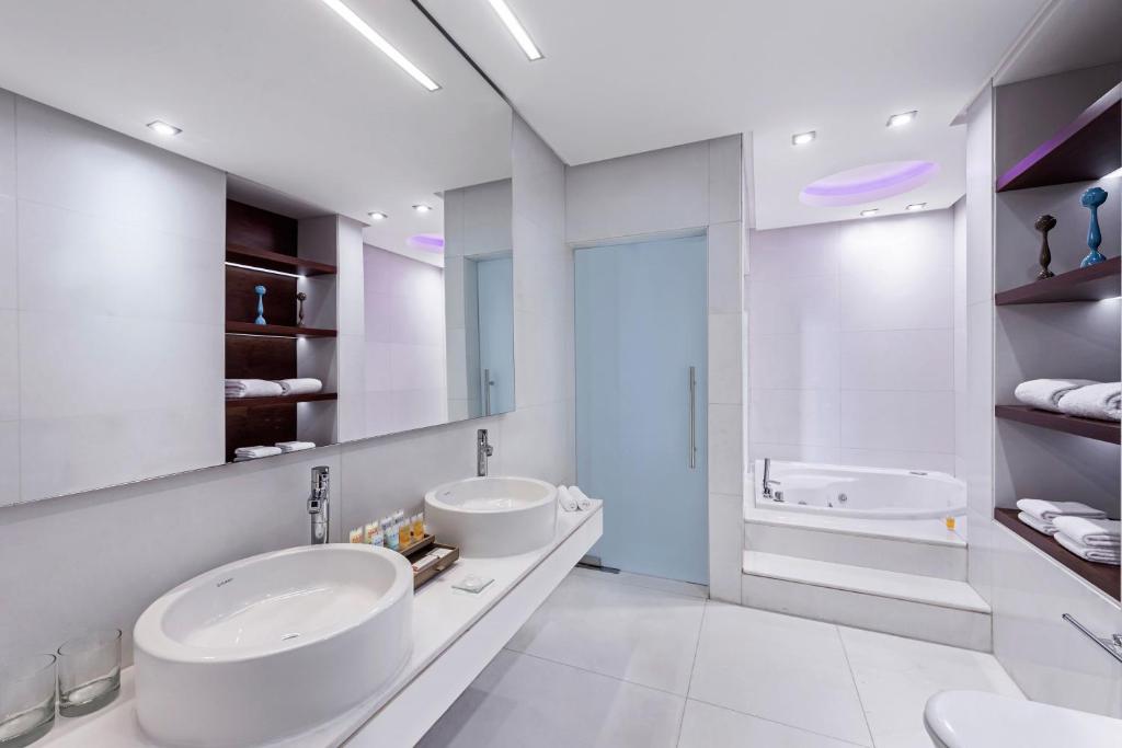 O baie la Four Points by Sheraton Doha