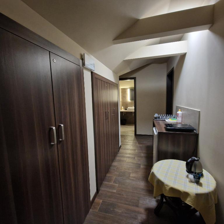 Televízia a/alebo spoločenská miestnosť v ubytovaní Tajemniczy Ogród Szczytna - Bed & Breakfast