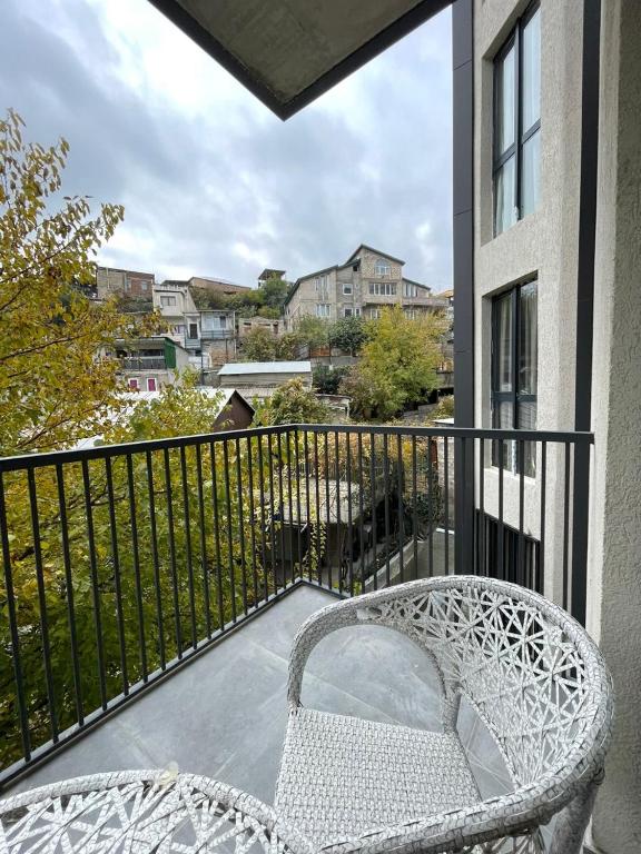 فضای داخلی Luxury Apartment Pekini در تفلیس - تصویر ۳