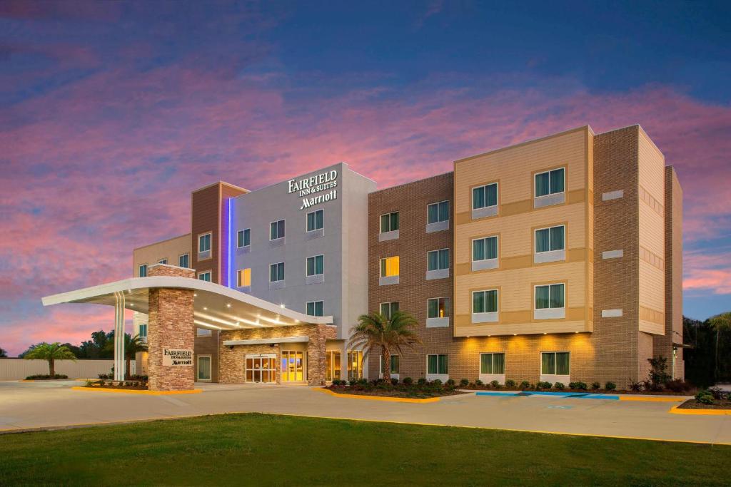 a rendering of a hotel with a sunset at Fairfield Inn & Suites by Marriott Cut Off-Galliano in Galliano