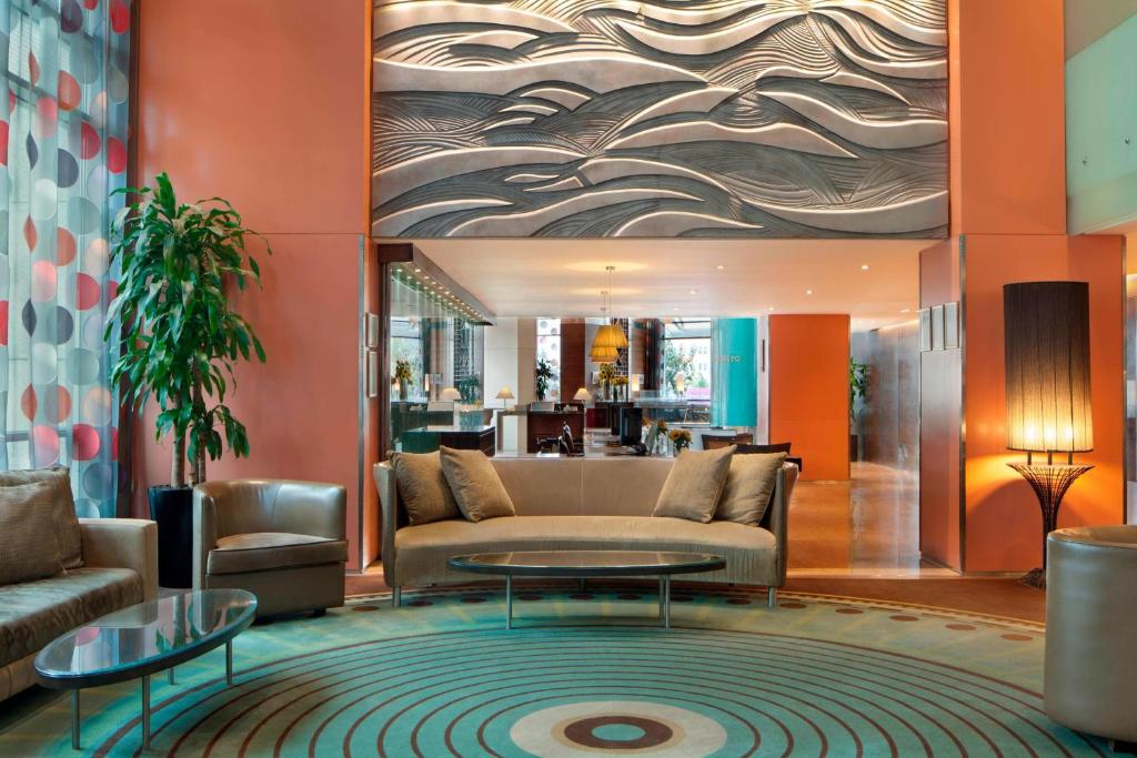 Posezení v ubytování Four Points By Sheraton Le Verdun