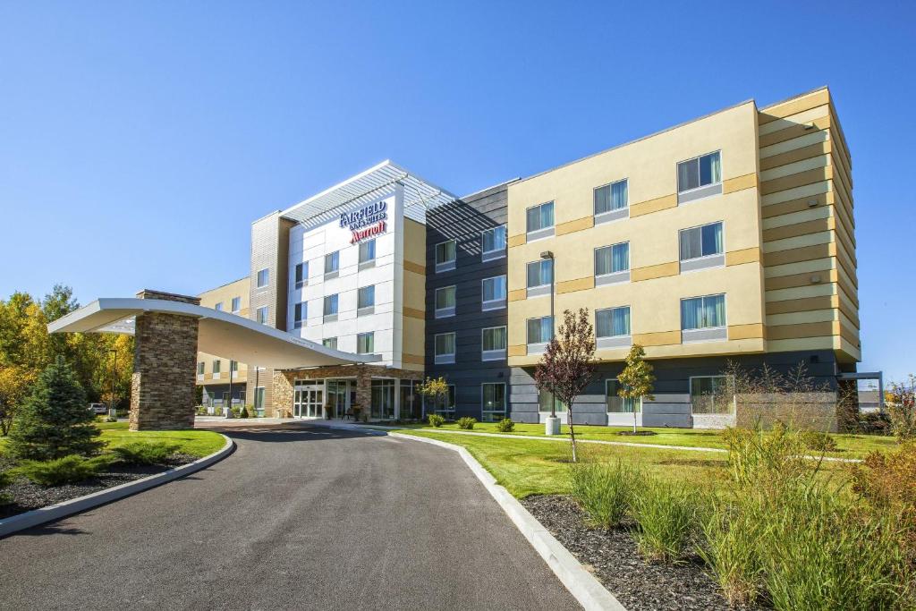 Fairfield Inn & Suites by Marriott Plattsburgh photo