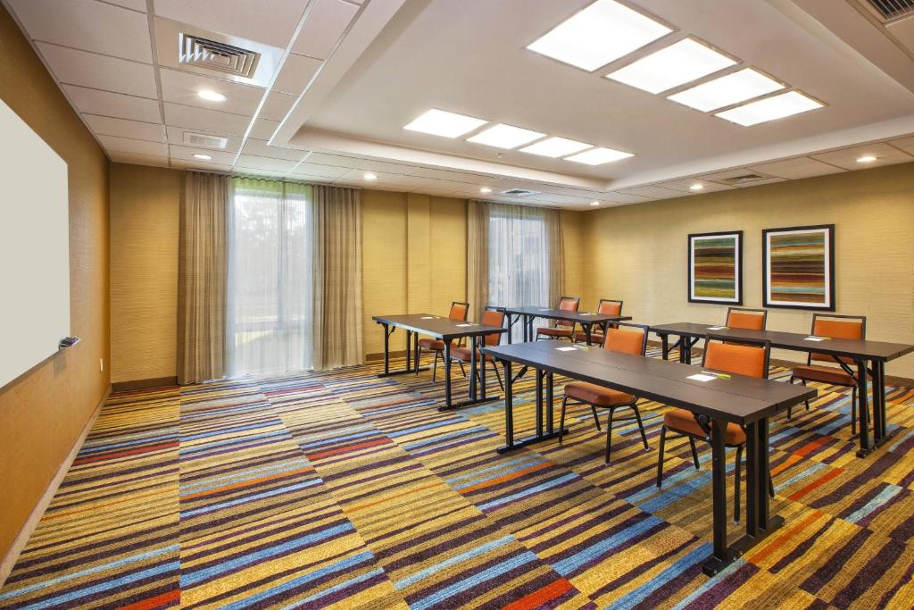 Fairfield Inn & Suites by Marriott Plattsburgh photo