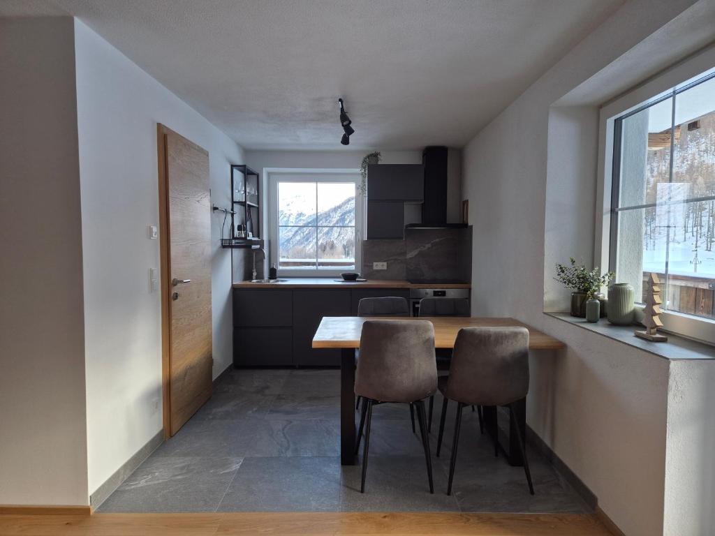 Kuchyň nebo kuchyňský kout v ubytování HAGGNER Hideaway