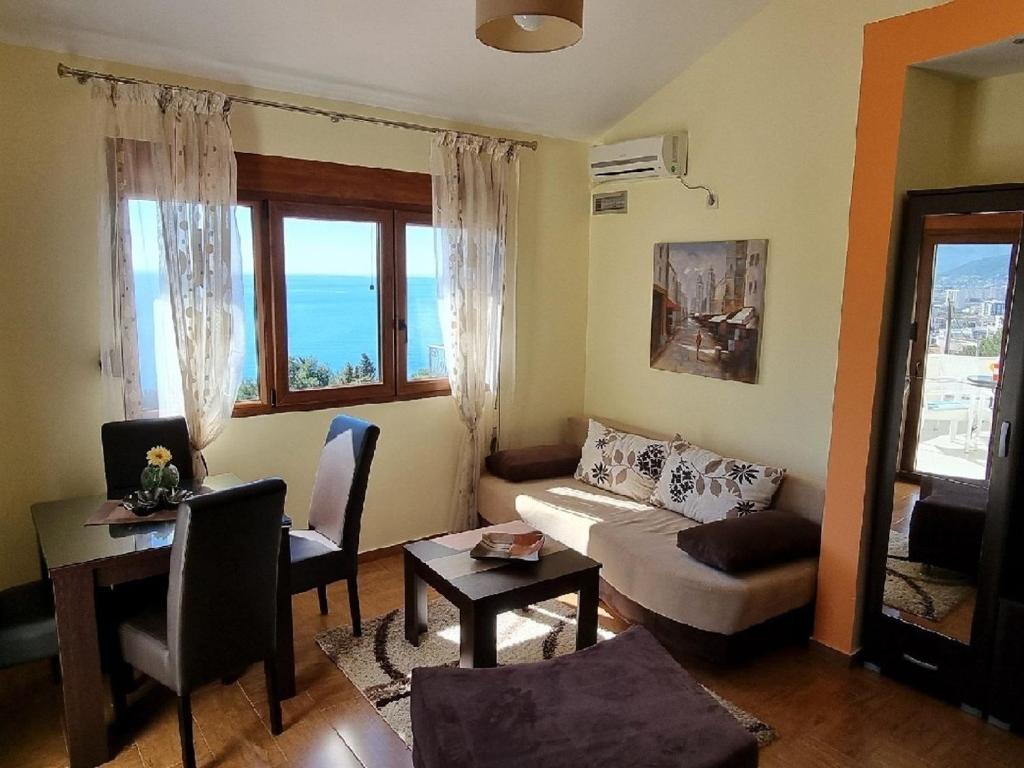 Posezení v ubytování Villa Perla with Sea View