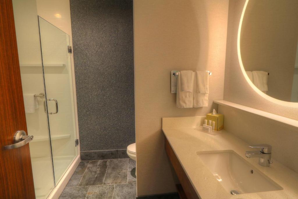 Fairfield Inn & Suites by Marriott Gatlinburg Downtown photo