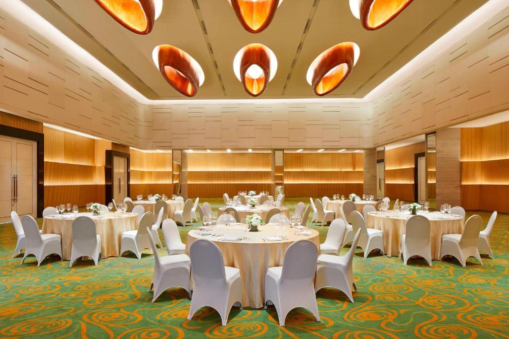 Restaurace v ubytování Fairfield by Marriott Surabaya