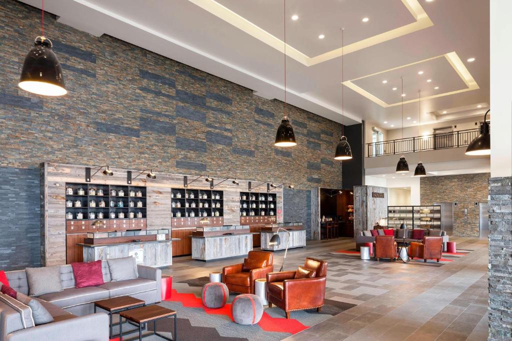 Posezení v ubytování Four Points by Sheraton Seattle Airport South