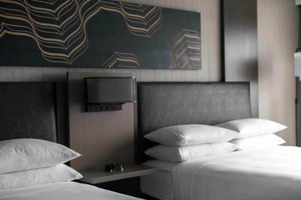 Chicago Marriott Schaumburg - Double Room With Two Double Beds