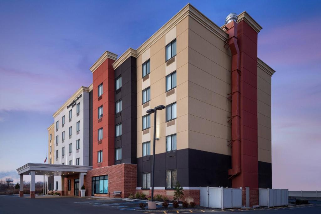 Fairfield Inn & Suites by Marriott New York Staten Island - Housity