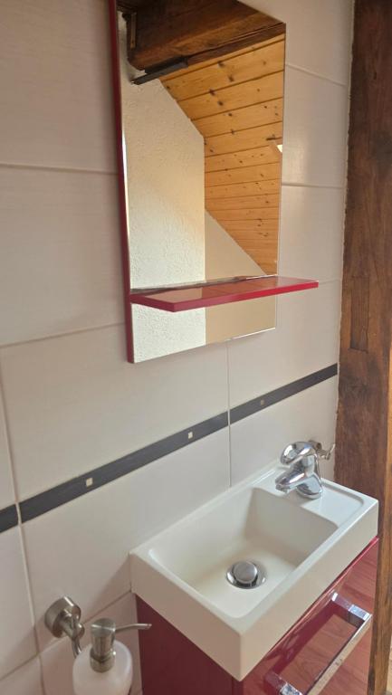 Cozy studio with Roof Terrace for 3 - Resim 21