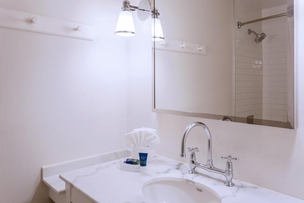 Four Points by Sheraton San Diego - 