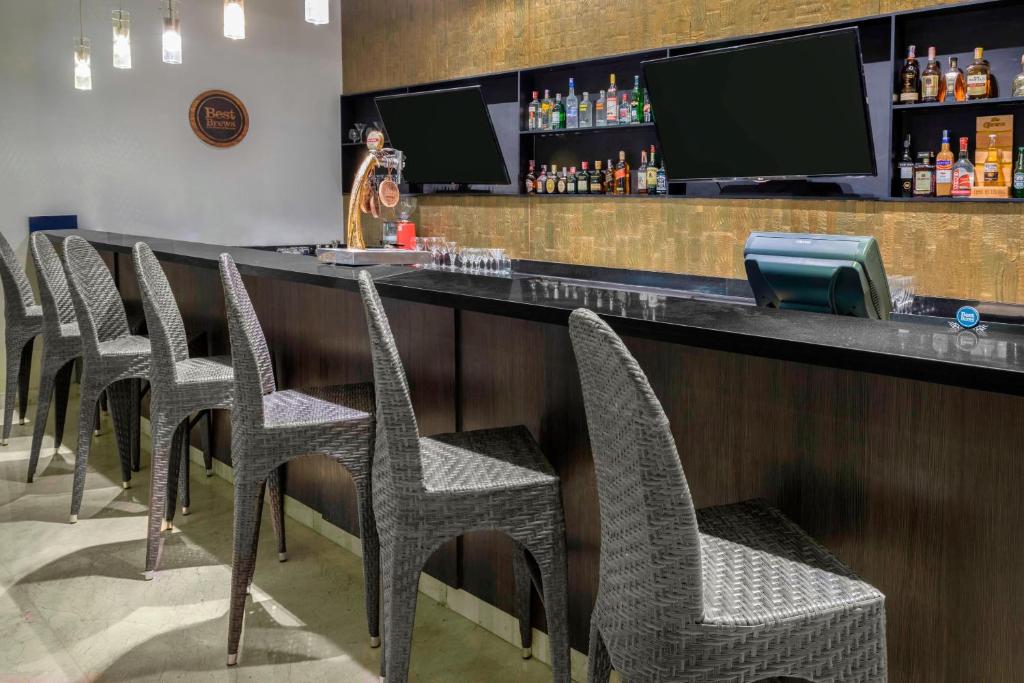 Lounge nebo bar v ubytování Four Points by Sheraton Barranquilla