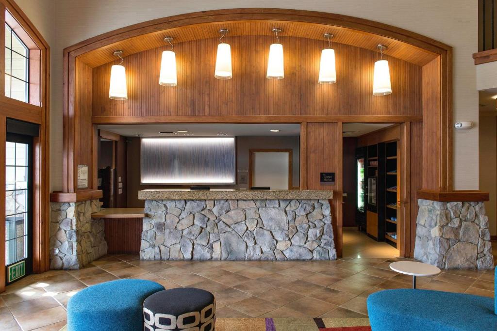 Fairfield Inn and Suites Santa Rosa Sebastopol photo