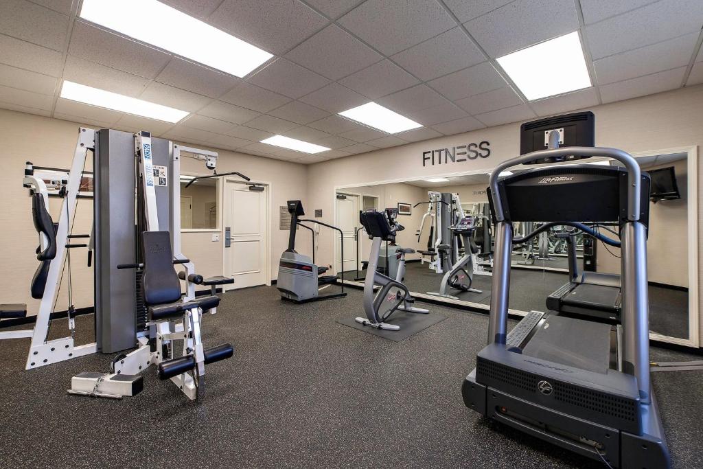 Fairfield Inn and Suites Santa Rosa Sebastopol photo
