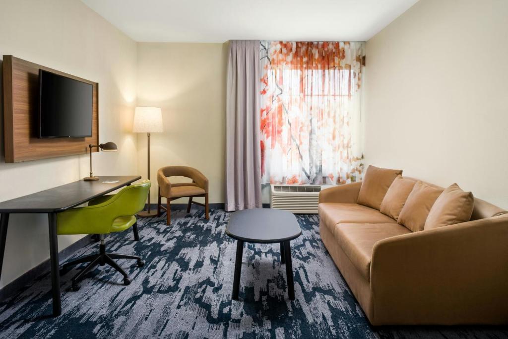 Fairfield Inn & Suites by Marriott Fairfield Napa Valley Area - Suite King Deluxe Com 1 Quarto E Sofá-Cama