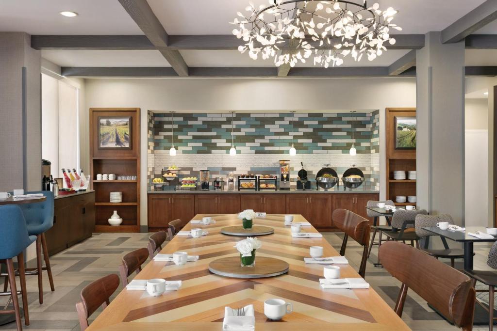 Four Points by Sheraton Sacramento Airport photo