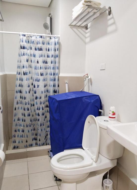 Koupelna v ubytování APT at G-207 in SMDC Cheer Residences