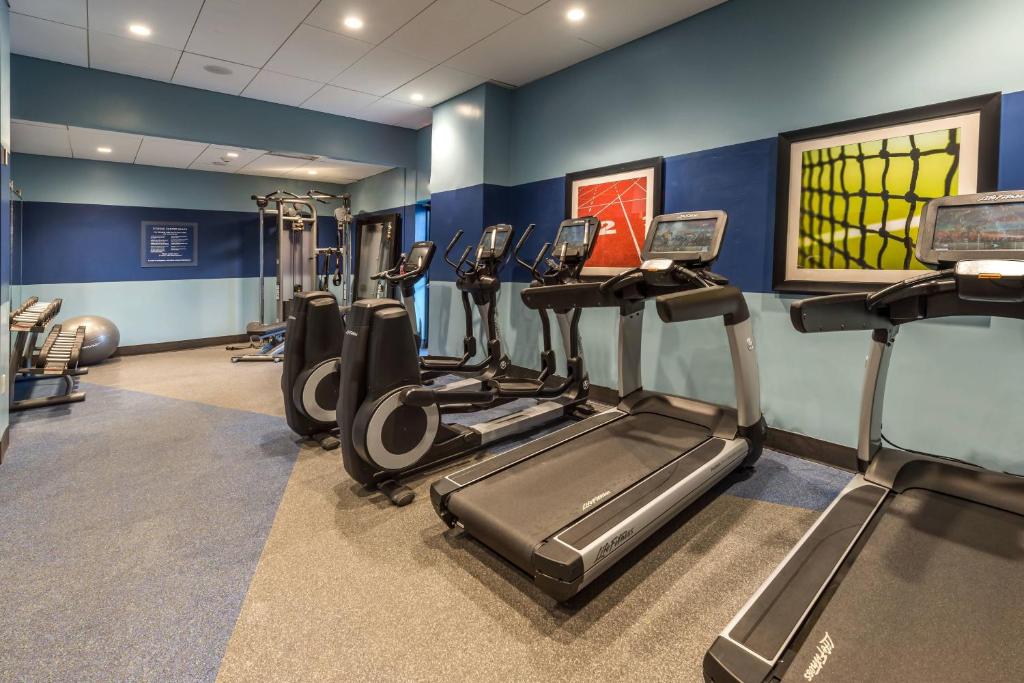 Fitness centrum a/nebo fitness zařízení v ubytování Four Points by Sheraton Juneau