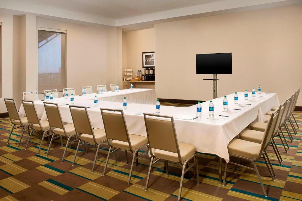 Four Points by Sheraton Jacksonville Beachfront photo