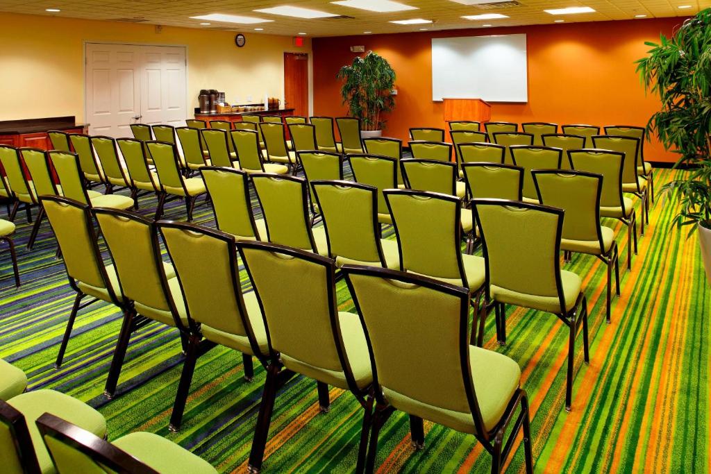 Konferenční prostory v ubytování Fairfield Inn & Suites Phoenix Midtown