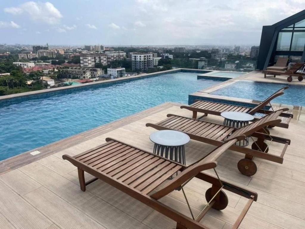 Πισίνα στο ή κοντά στο Clay Marcel World Properties Limited