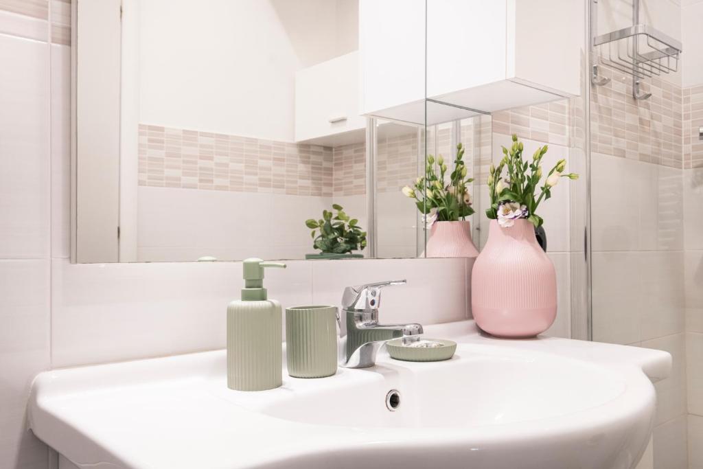 Kúpeľňa v ubytovaní Cozy apartament in Piazza 5 Giornate by Easylife
