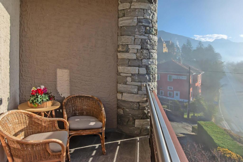 Nespecifikovaný výhled na hory nebo výhled na hory při pohledu z hotelu