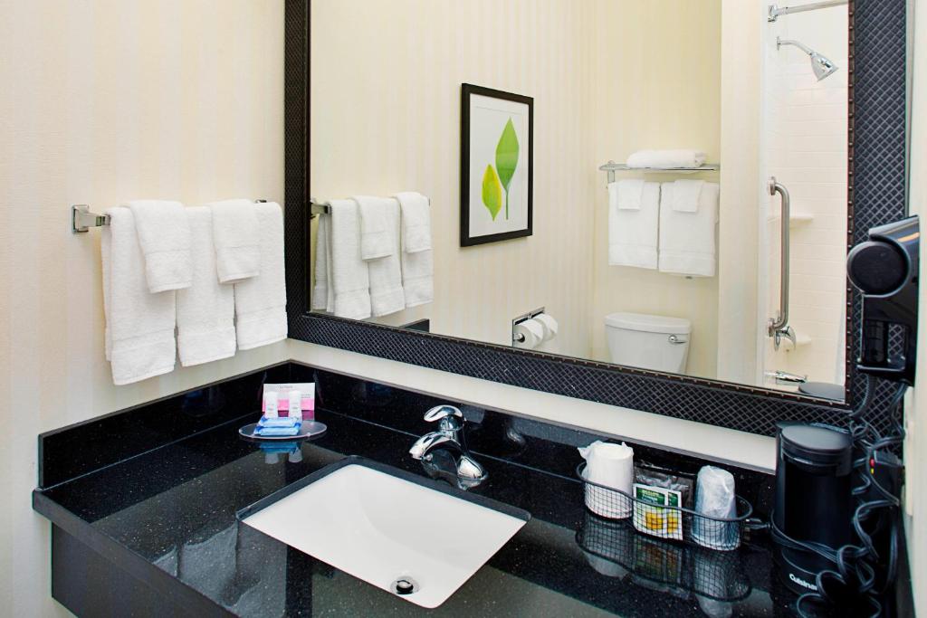 Fairfield Inn & Suites by Marriott Jonesboro - Habitación Queen Con Dos Camas Queen