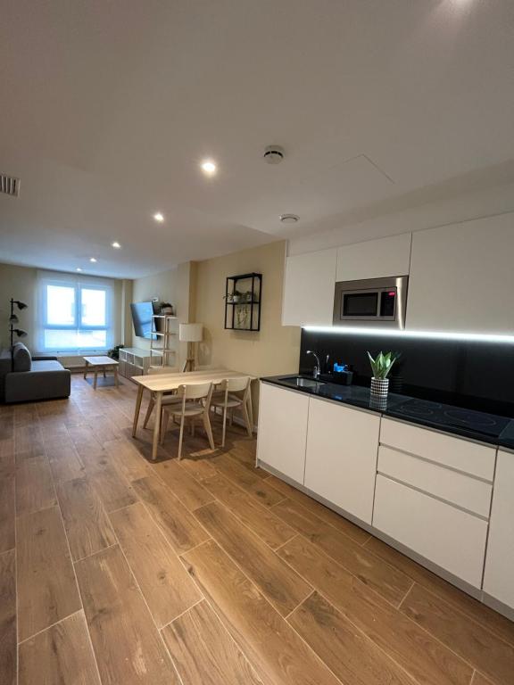 Apartamentos Turisticos Aeropuerto Barajas - 9