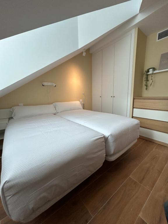 Apartamentos Turisticos Aeropuerto Barajas - 18