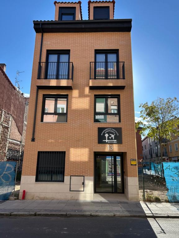 Apartamentos Turisticos Aeropuerto Barajas - 4