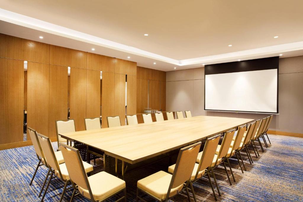 Konferenční prostory v ubytování Four Points by Sheraton Surabaya, Tunjungan Plaza