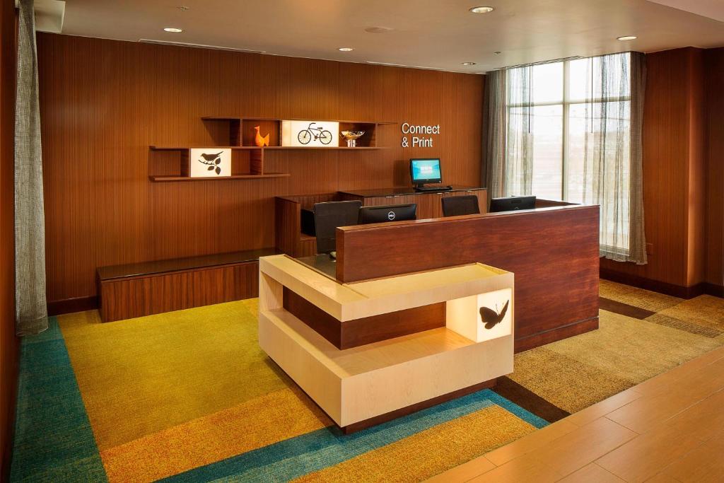Fairfield Inn and Suites by Marriott Monaca photo