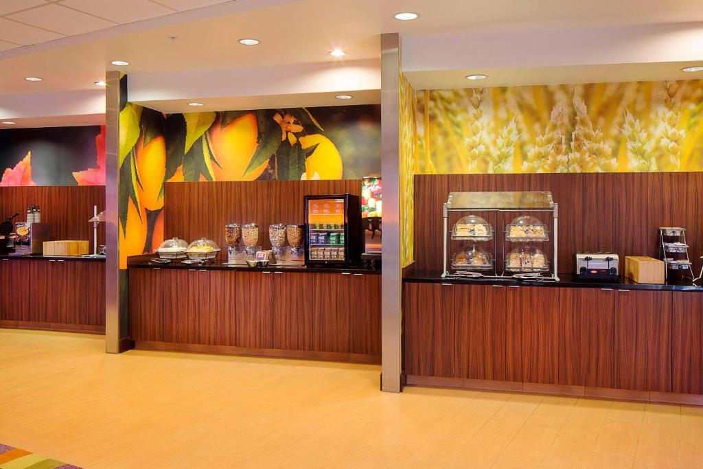 Fairfield Inn and Suites by Marriott Monaca photo