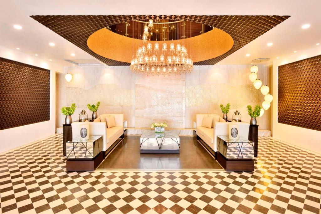 Posezení v ubytování Four Points by Sheraton Srinagar