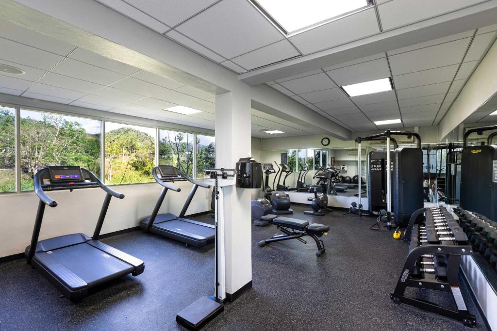 Fitness centrum a/nebo fitness zařízení v ubytování Four Points by Sheraton Caguas Real