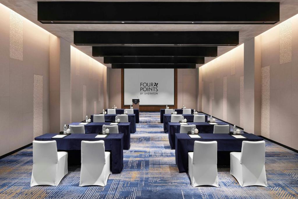 Konferenční prostory v ubytování Four Points by Sheraton Huzhou, Nanxun