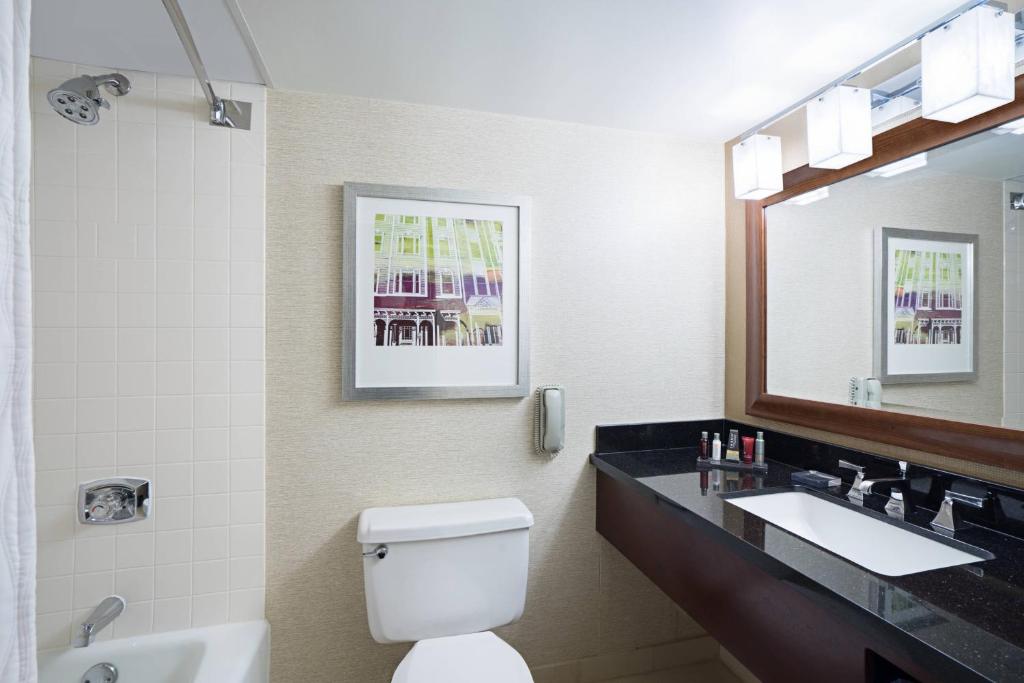 Charleston Marriott Town Center photo