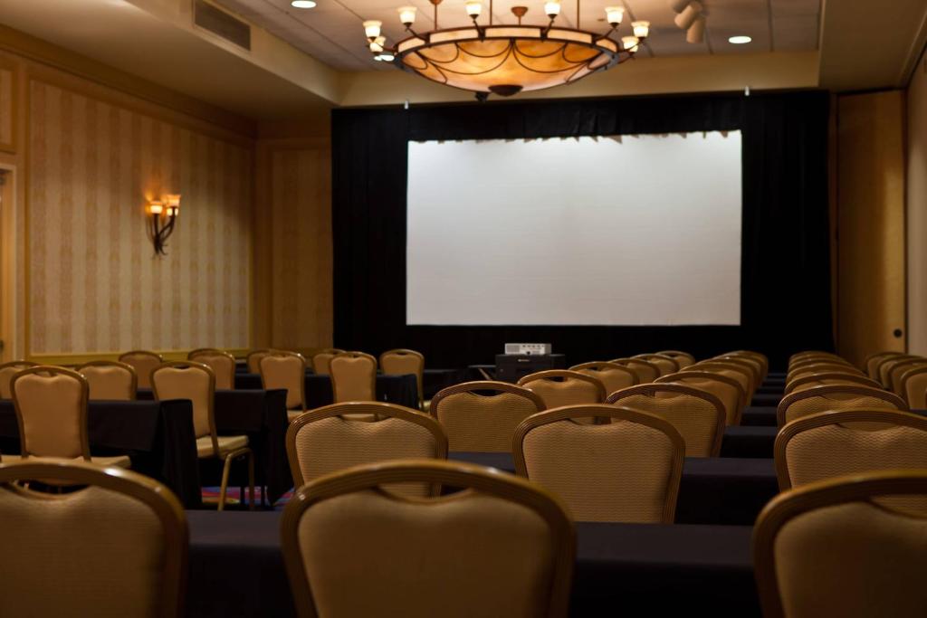 Charleston Marriott Town Center photo