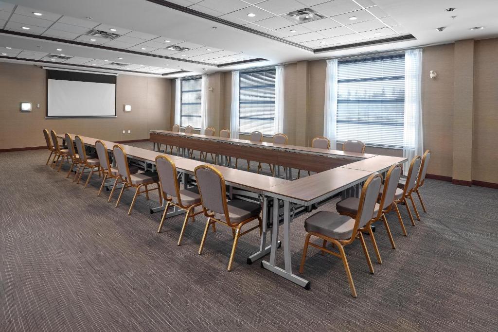 Konferenční prostory v ubytování Four Points by Sheraton Edmonton West