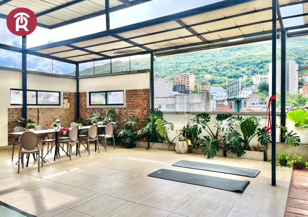Uma varanda ou terraço em Reset (Hotel-Cafe-Coworking)