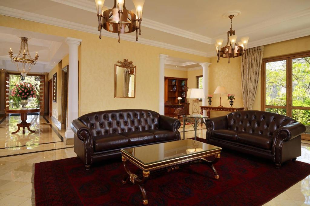 Sheraton Addis, a Luxury Collection Hotel, Addis Ababa的休息区